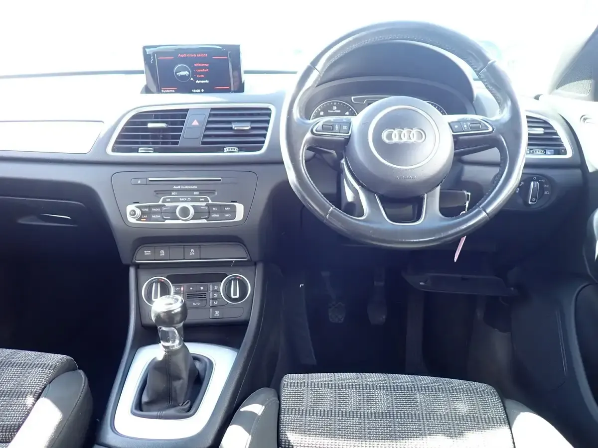 Used Audi Q3 Design 150 HP (110 kW) 2016 Silver SUV