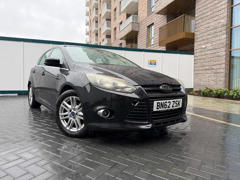 Black Used 2012 Ford Focus Titanium Hatchback | £2,195 (Good price) - Image 1/4