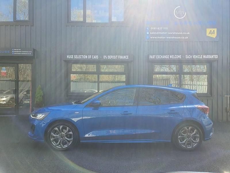 Used Ford Focus ST-Line 125 HP (91 kW) 2022 Blue Hatchback