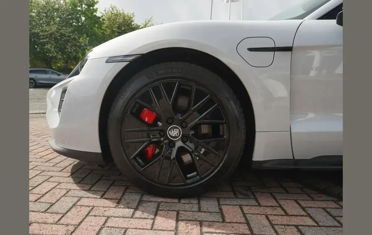 Used Porsche Taycan 439 kW (598 HP) 2023 Grey Sedan