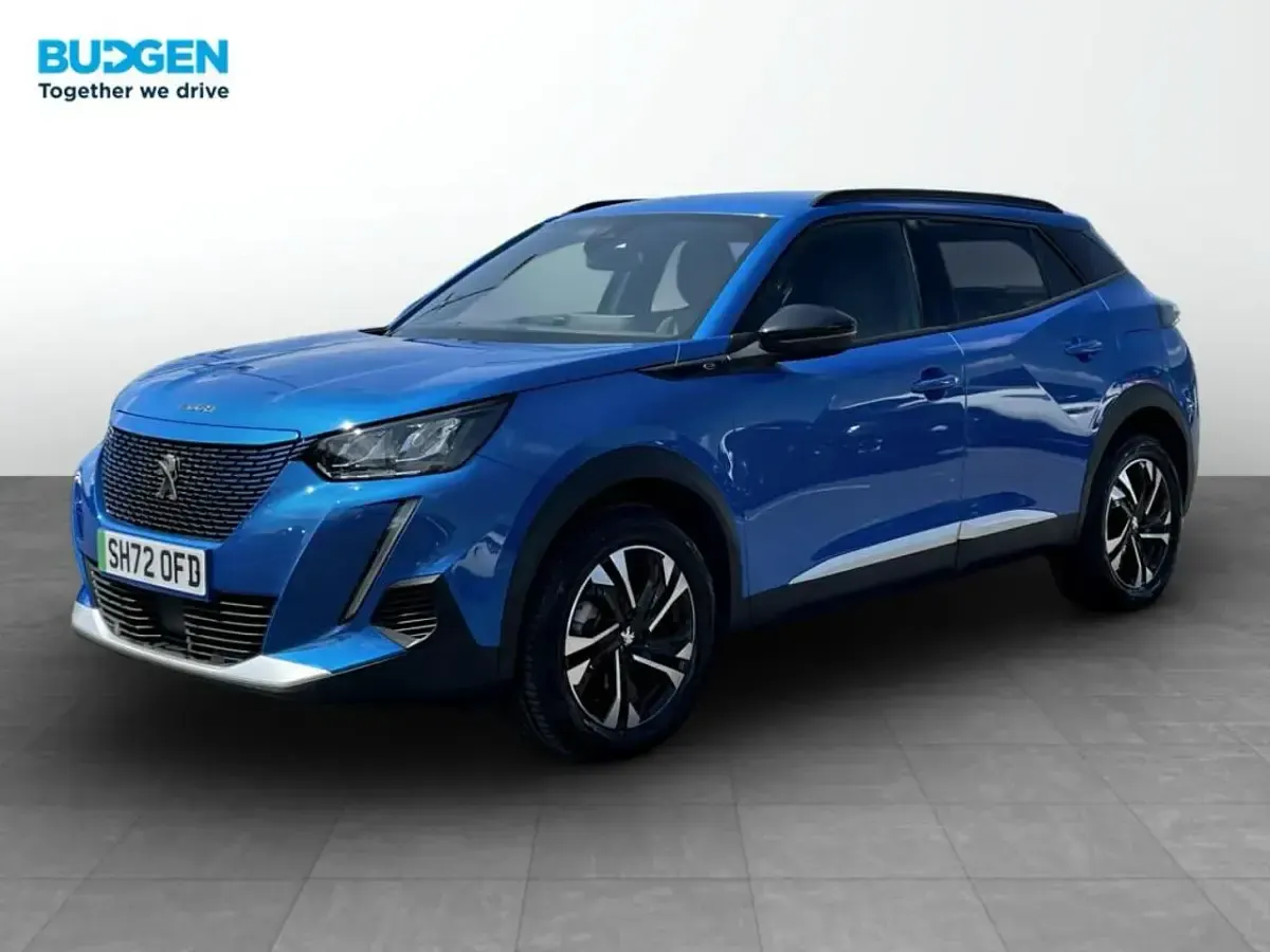 Used Peugeot e-2008 Allure+ 98 kW (134 HP) 2023 Blue SUV