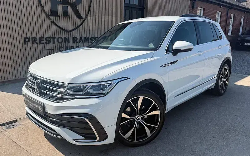 Used VW Tiguan R-line 150 HP (110 kW) 2023 SUV