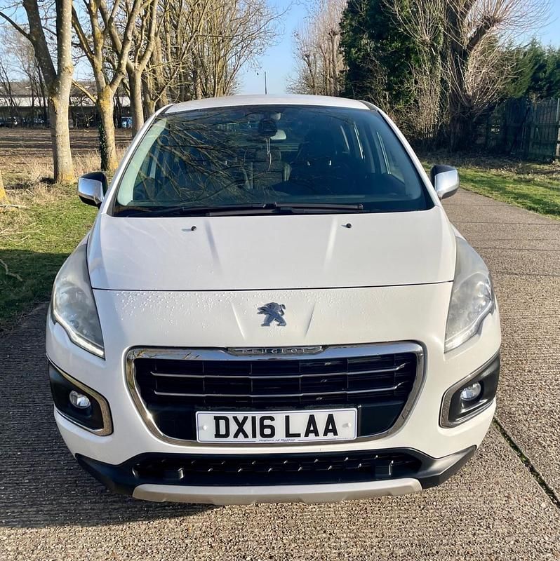 Used Peugeot 3008 Active 2016 White Hatchback
