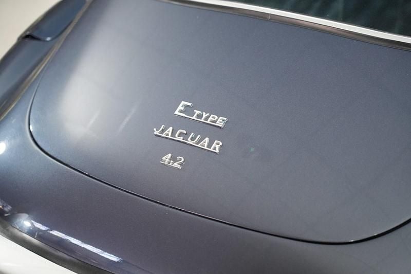 Używany Jaguar E-Type 2019 Niebieski Coupe