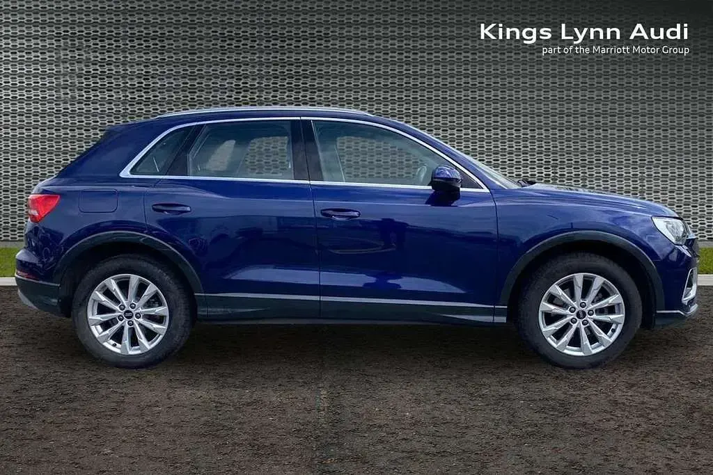 Used Audi Q3 Sport 150 HP (110 kW) 2023 Blue SUV