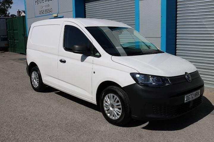Usado VW Caddy 102 CV (75 kW) 2022 Blanco Monovolumen