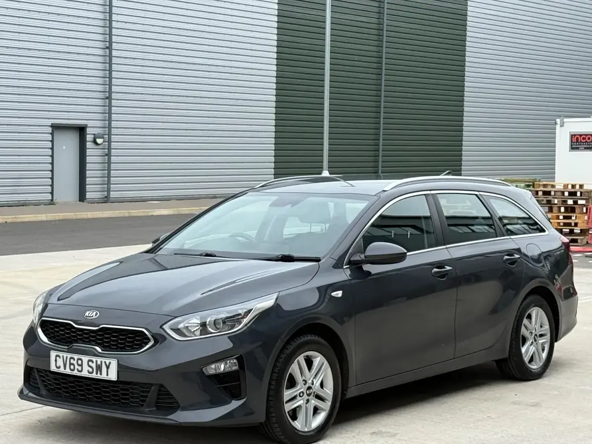 Used Kia Ceed 136 HP (100 kW) 2019 Grey Hatchback