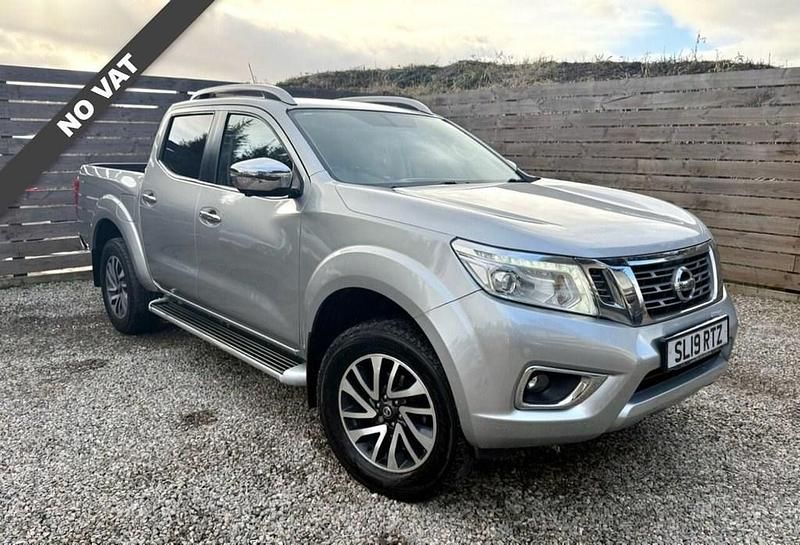 Silver Used 2019 Nissan Navara Tekna Pickup | £15,995 (Good price) - Image 1/4