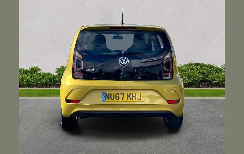 Used VW up! move up! 58 HP (42 kW) 2017 Yellow Hatchback