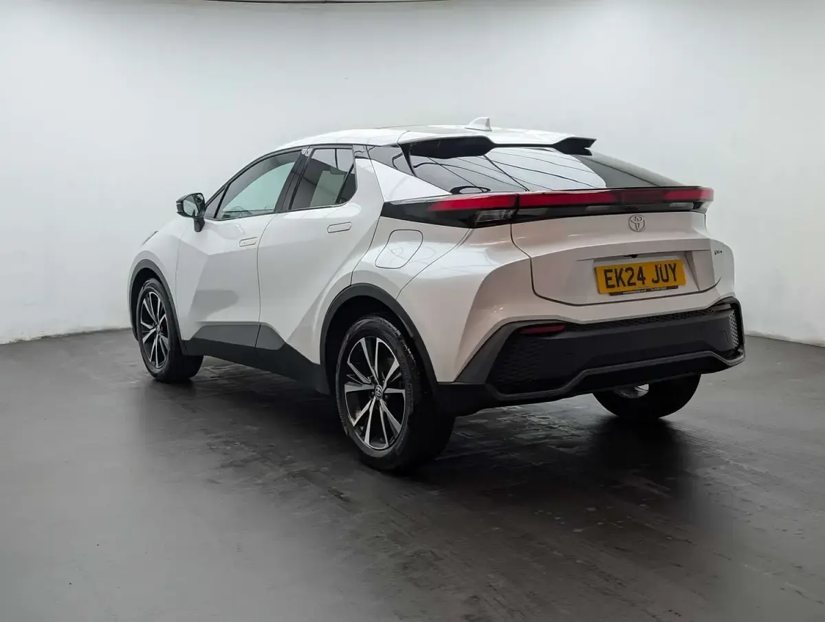 Used Toyota C-HR Design 2024 White SUV