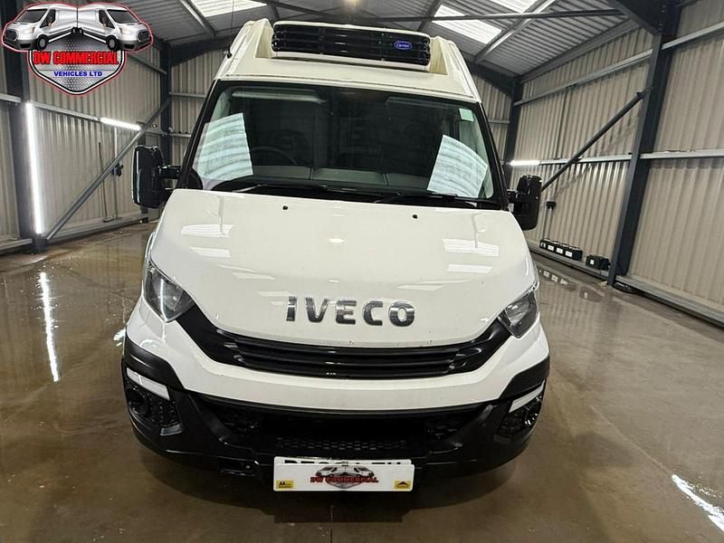Used Iveco Daily 140 HP (102 kW) 2018 White Van