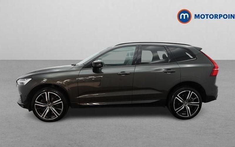 Usado Volvo XC60 R-Design Pro 197 HP (144 kW) 2020 Cinzento SUV