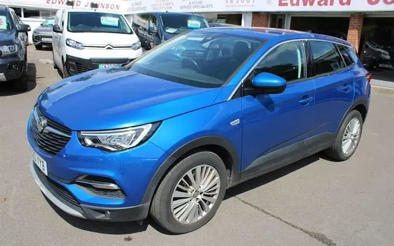 Used Vauxhall Grandland X Business Edition 131 HP (96 kW) 2020 Blue SUV