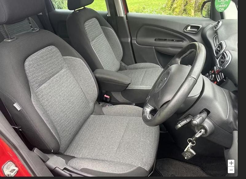 Used Citroën C3 Picasso Platinum 2017 Red MPV