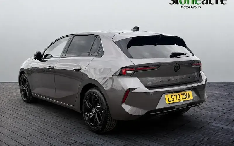 Used Vauxhall Astra 131 HP (96 kW) 2025 Grey Hatchback