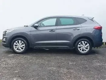 Used Hyundai Tucson SE 132 HP (97 kW) 2019 Grey SUV