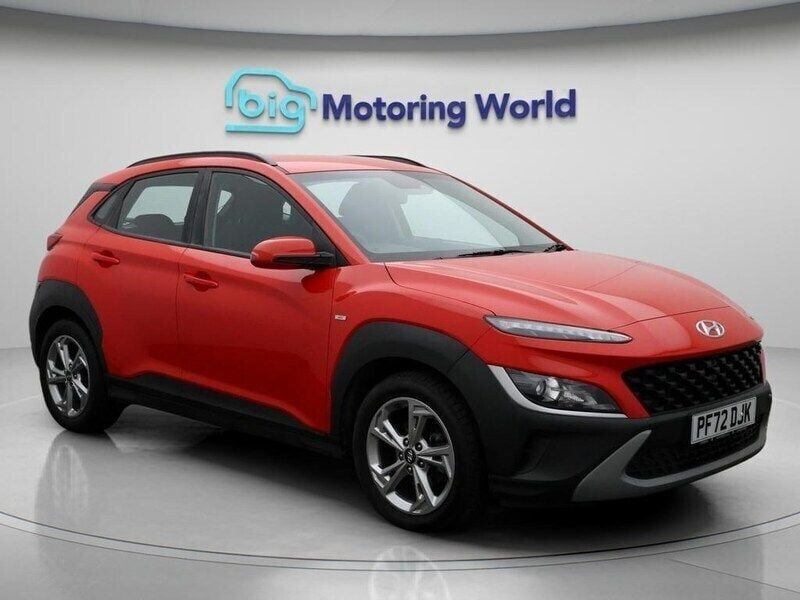 Red Used 2022 Hyundai Kona SE SUV | £12,100 (Good price) - Image 1/4