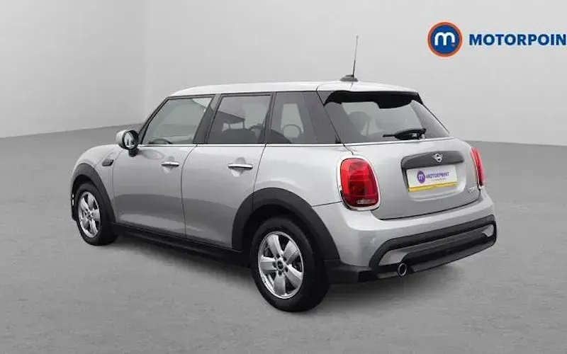 Used Mini Cooper Classic 136 HP (100 kW) 2022 Hatchback