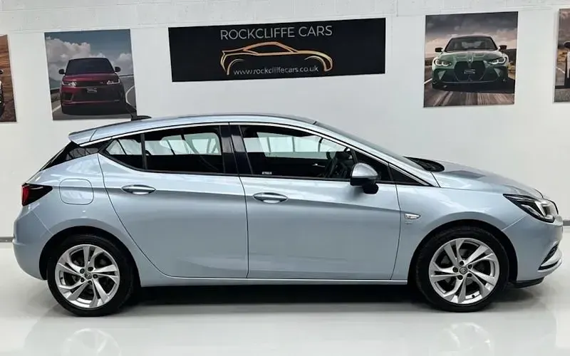 Używany Vauxhall Astra SRi 150 KM (110 kW) 2019 Hatchback