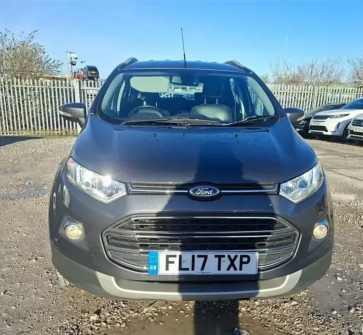Usado Ford Ecosport Titanium 125 HP (91 kW) 2017 Cinzento SUV