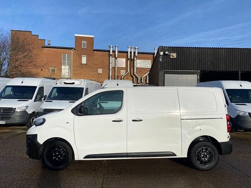 Second-hand Peugeot Expert Premium 100 CP (73 kW) 2022 Alb Van