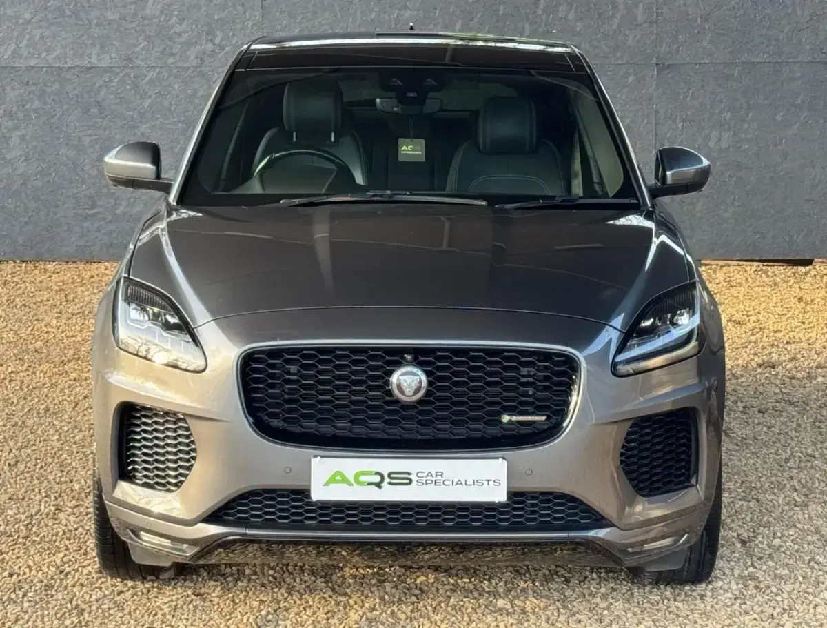 Begagnad Jaguar E-Pace R-Dynamic 249 HK (183 kW) 2018 Grå SUV