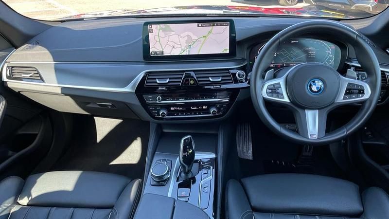 Used BMW 530e M Sport 288 HP (211 kW) 2024 Black Estate
