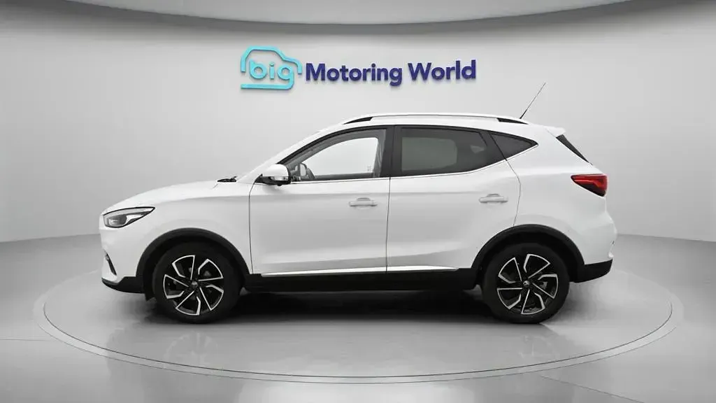 Used MG ZS Exclusive 106 HP (77 kW) 2023 White SUV