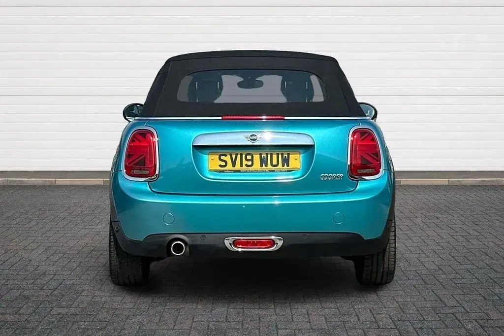 Used Mini Cooper Cabriolet Exclusive 136 HP (100 kW) 2019 Blue Cabriolet