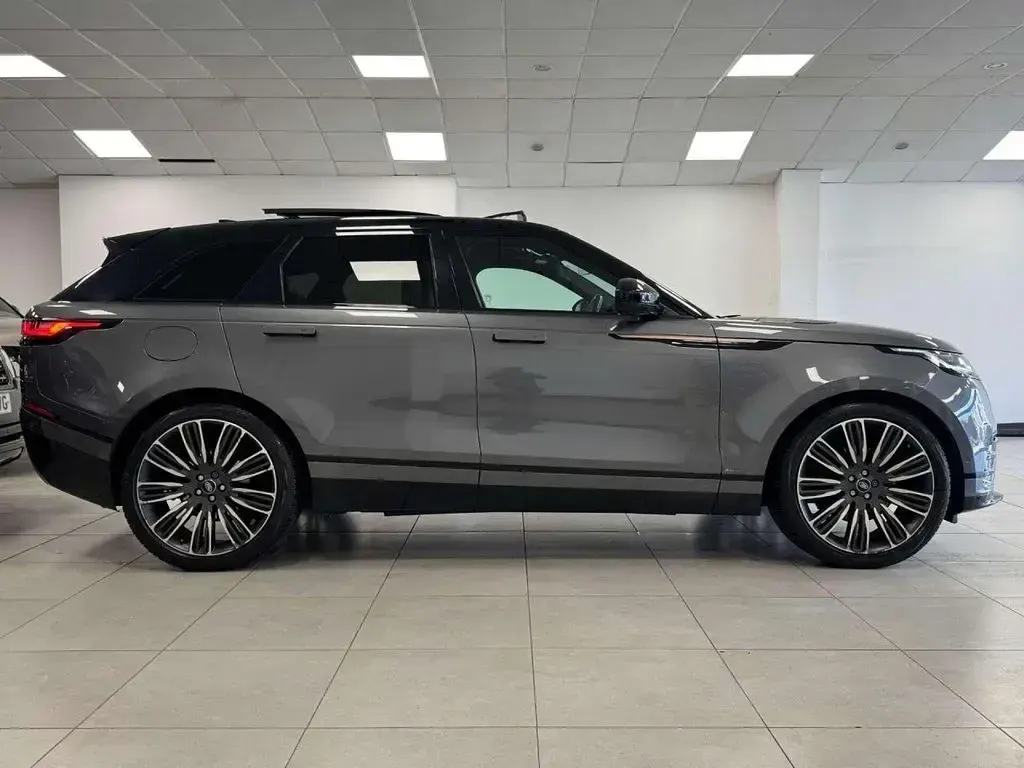Used Land Rover Range Rover Velar First Edition 300 HP (220 kW) 2017 Grey SUV
