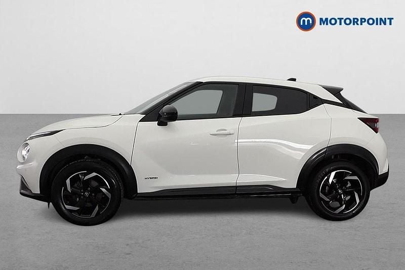Used Nissan Juke N-Connecta 143 HP (105 kW) 2023 White SUV