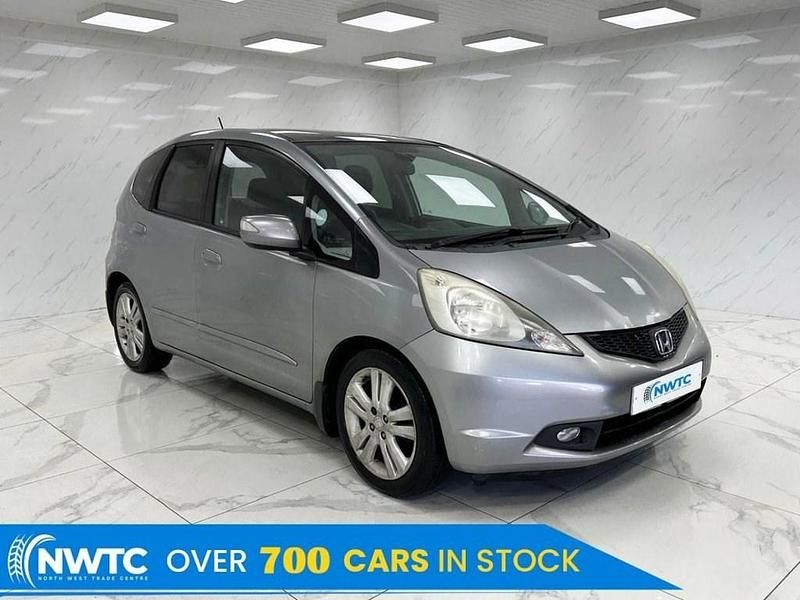 Used Honda Jazz EX 100 HP (73 kW) 2010 Silver Hatchback
