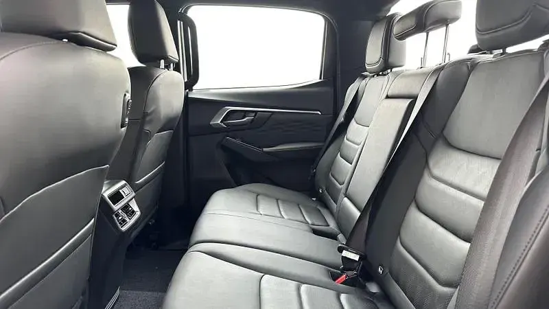 New Isuzu D-Max 2026 Silver Pickup