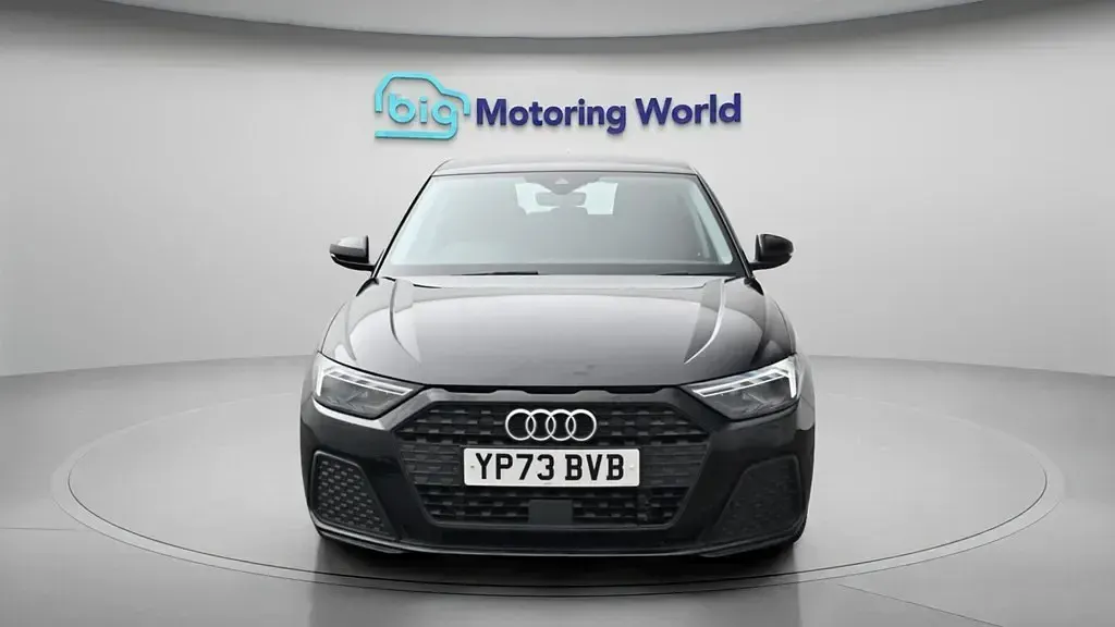 Używany Audi A1 Sportback 110 KM (80 kW) 2023 Czarny Hatchback