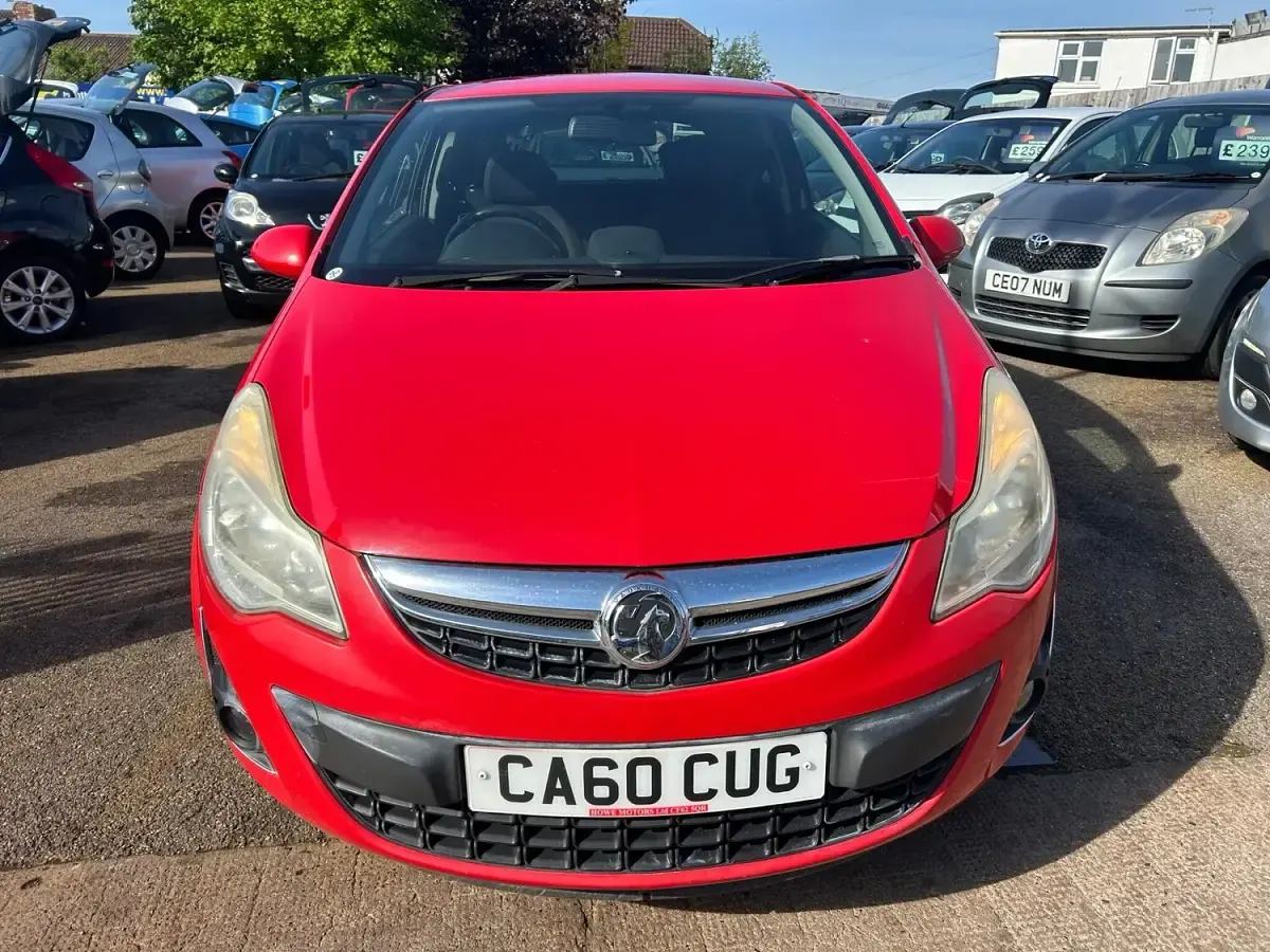 Used Vauxhall Corsa 100 HP (73 kW) 2011 Red Hatchback