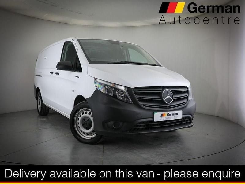 White Used 2023 Mercedes e-Vito Progressive MPV | £12,400 (Good price) - Image 1/2