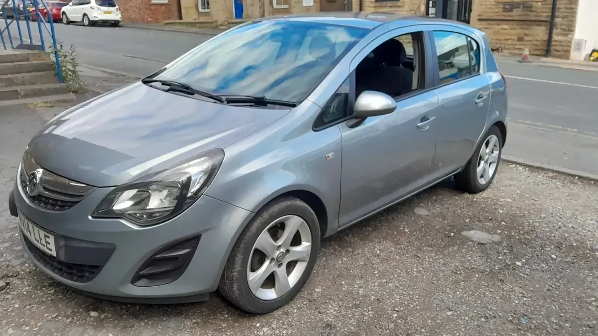 Used Vauxhall Corsa Design Edition 2014 Silver Hatchback