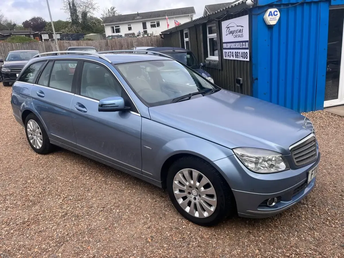 Begagnad Mercedes C220 Elegance 2010 Blå Kombi