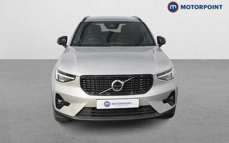 Used Volvo XC40 Plus 211 HP (155 kW) 2023 Silver SUV
