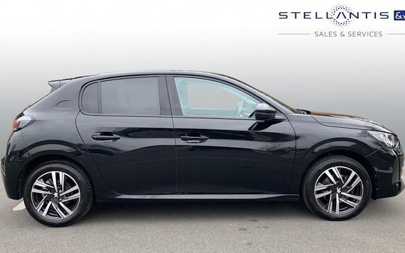Used Peugeot 208 Allure+ 102 HP (75 kW) 2022 Black Hatchback