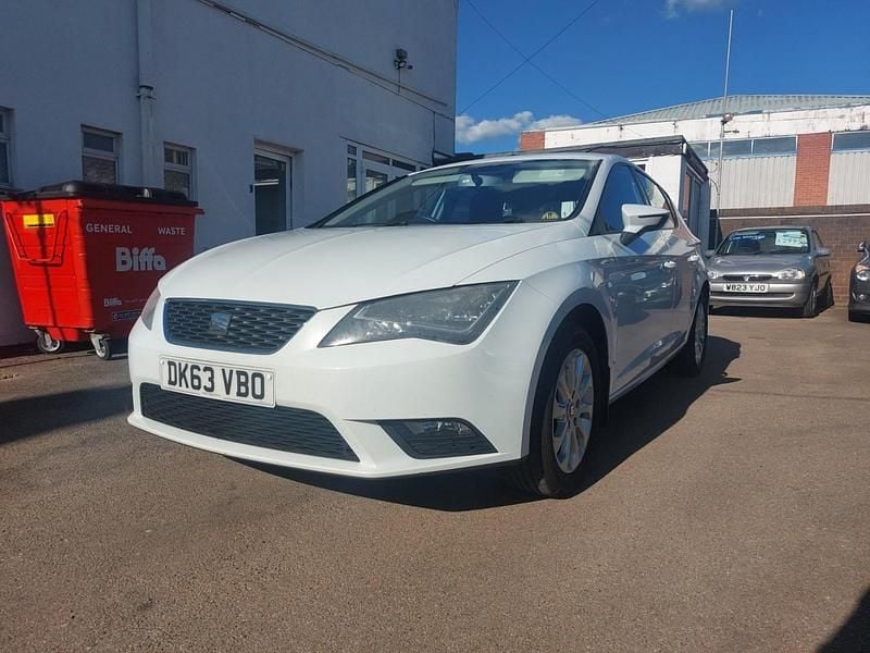 White Used 2013 Seat Leon SE Hatchback | £5,995 (Fair price) - Image 1/4