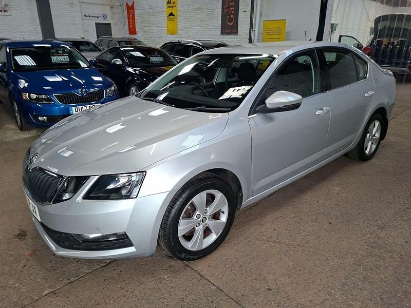 Used Skoda Octavia SE Technology 150 HP (110 kW) 2017 Silver Hatchback
