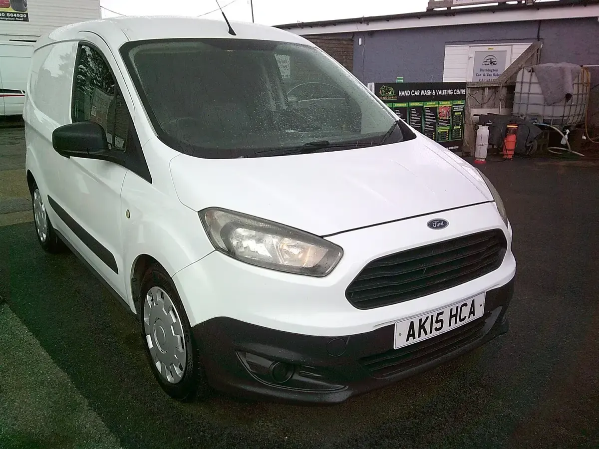 Used Ford Transit 75 HP (55 kW) 2015 White Van