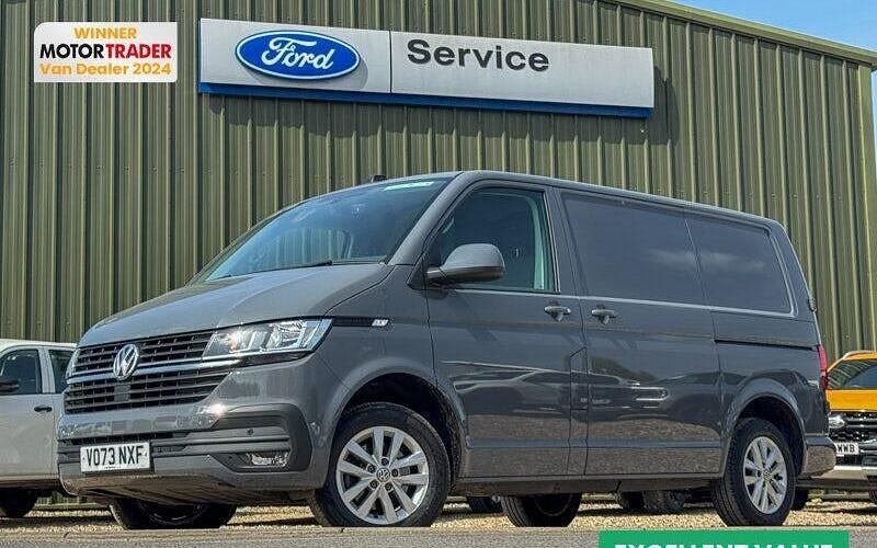 Begagnad VW Transporter Highline 150 HK (110 kW) 2023 Grå Van