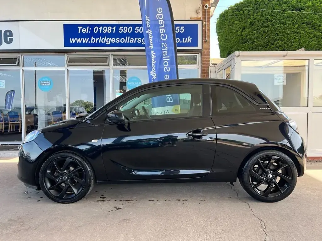 Used Vauxhall Adam S 70 HP (51 kW) 2017 Black jack Hatchback