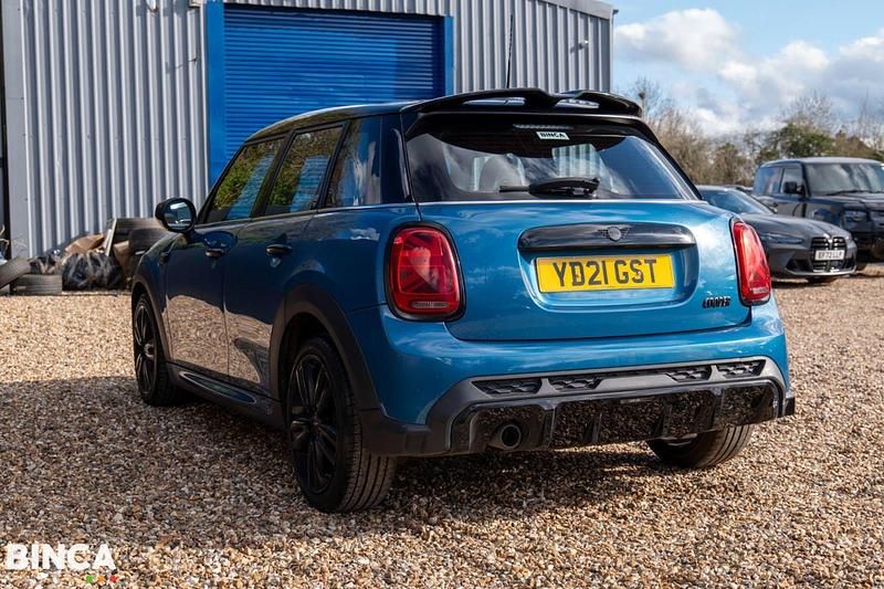 Begagnad Mini Cooper Hatch 2021 Blå Halvkombi