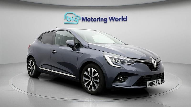 Used Renault Clio IV Iconic 99 HP (72 kW) 2019 Grey Hatchback