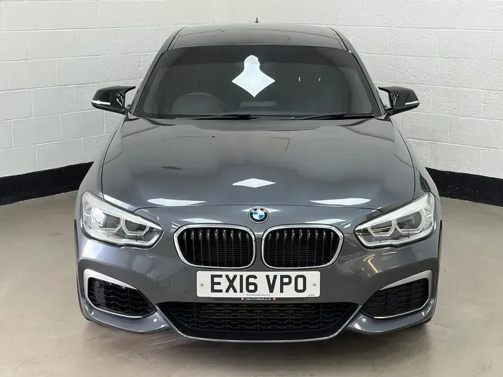 Usado BMW M135 Basis 326 CV (239 kW) 2016 Gris Utilitario