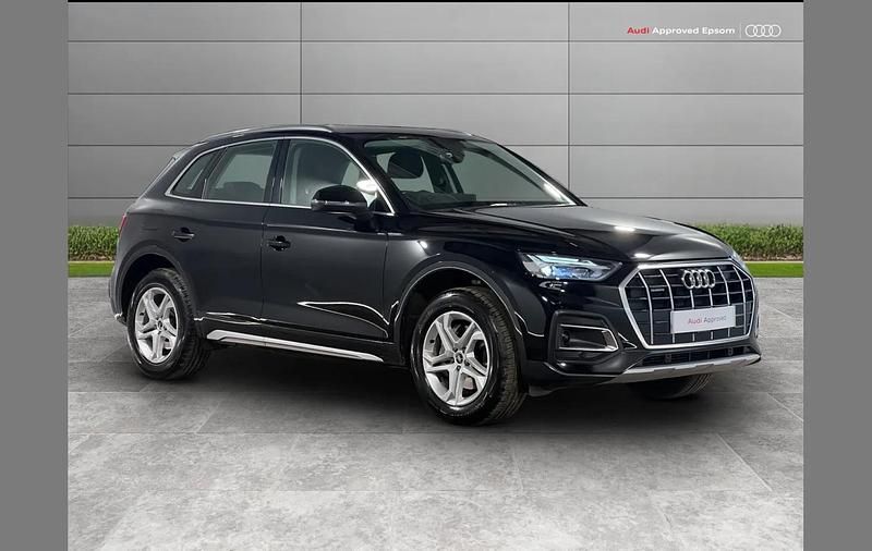 Used Audi Q5 Sport 261 HP (191 kW) 2022 Black SUV