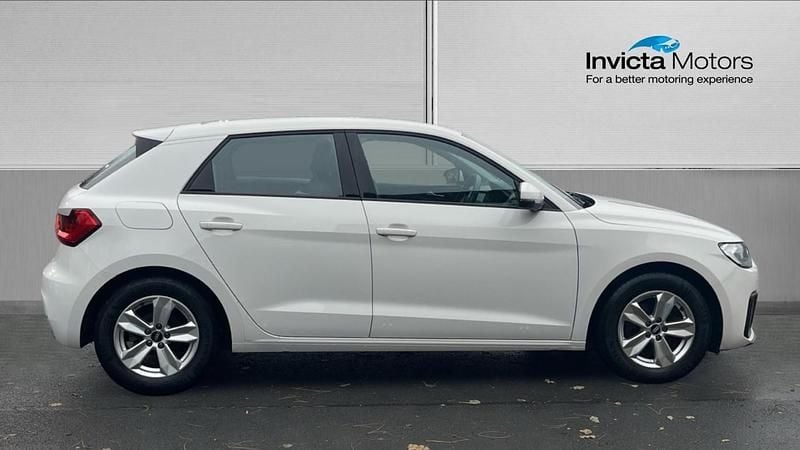 Used Audi A1 Advanced 110 HP (80 kW) 2021 White SUV